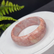 精品 珊瑚玉手鐲 53MM 冰潤高瓷橘粉雪花鳳尾紋菊花玉手環 顯氣質