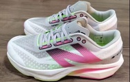 New Balance 新款 Rebel V4 籃球鞋