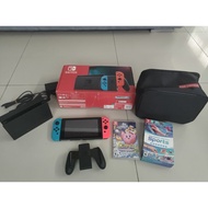 Nintendo Switch V2 + 2 Games