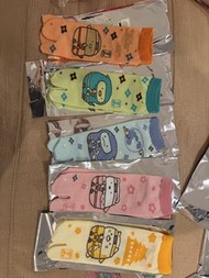角落生物卡通分趾襪