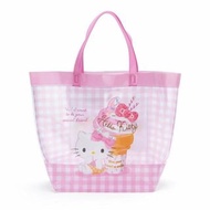 Japan Sanrio - Hello Kitty 日版 PVC 格仔 防水 沙灘袋 手挽袋 手提袋 側背袋 側揹袋 單肩包 水桶包 格子 凱蒂貓 2022年款