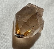 鈦晶 金髮晶 順髪 V型 彩虹 天然水晶 冰透 擺設 水晶原礦 原石