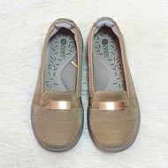 BZEES BY NATURALIZER WOMENS LOAFERS (PRELOVED)