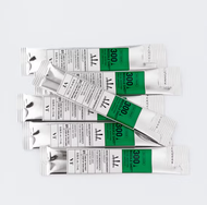 Daiso Korea VT REEDLE SHOT 300 / 500  Facial Boosting First Ampoule