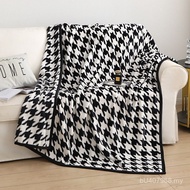 Milk Velvet Live Nordic Style Hot-selling Blanket Sofa Nap Black White Blanket Office Blanket Hounds