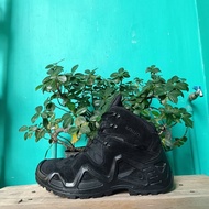 sepatu gunung hiking treking outdoor lowa size 42 second