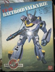 萬代Bandai 超時空要塞Macross VF-1S Battroid 福卡偉基利Valkyrie 1/72模型