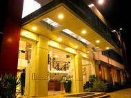 羅亞曼伯拉莫飯店 (Royal Mamberamo Hotel)