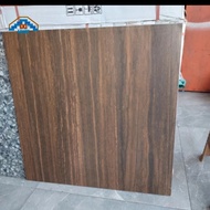 granit 60x60 brown elmwood/indogress