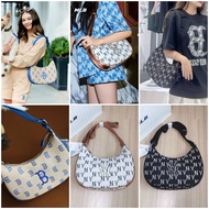(EXPORTED PRODUCT) Crossbody Bag M/L/B Big Classic Monogram Jacquard Large Hobo Bag Cream Size: 30cm