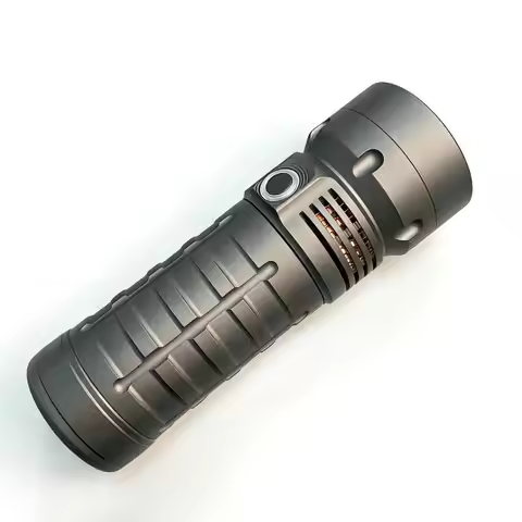 WildTrail WT1M LED flash light torch 6000 lumen super bright 1300 meters with typeC charge
