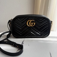 Gucci Marmont 相機包黑金💕🤍❤️