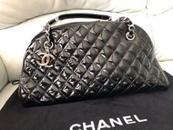 Chanel Mademoiselle 漆皮手袋