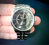 千零兩千蚊玩正宗瑞士錶 公價$8,990 錶面透視擺輪游絲 黑色太陽放射紋 藍寶石水晶錶面 透底玻璃設計 DOXA時度表 Executive Homme D211S