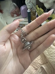 Vivienne Westwood 土星項鍊