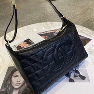 「JL精品代購」9新 Chanel 香奈兒冰格腋下包Jennie同款