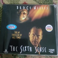 VCD THE SIXTH SENSE Feat BRUCE WILLIS Indonesian Text