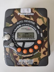Panasonic RQ-SW20 正常可以用（已換全新皮帶）三防磁帶播放機、也有FM/AM收音功能。輸出音質很好也夠大聲。美孚MTR交收。不包括試機磁帶。