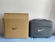 Nike 鞋袋/迷你行李箱/收納箱/篋/多功能箱