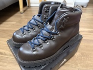 Danner Mountain Light Brown
