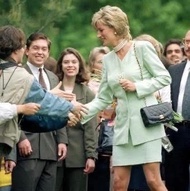 🌹CHANEL Diana Reissue 22cm 黛妃包✨Vintage經典小號｜附保卡＋防塵袋＋雷標完整（已售出）