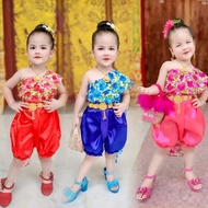 (1-4ปี) ชุดไทยเด็กลายดอก สไบลายดอกสีสันสดใสต้อนรับเทศกาลสงกรานต์ (สไบเกาะอกสำเร็จสวมได้เลย) โจงกระเบนผ้าต่วนเอวสม๊อคหลัง