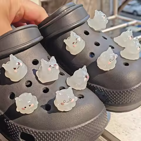 Mini Ghost Shoe Charms DIY Cute Luminous Garden Sandals Decorations for Crocs Creative Boys Girls Cl