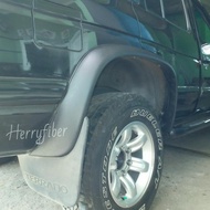 Over Fender Nissan Terrano mdlKings Road/pcs