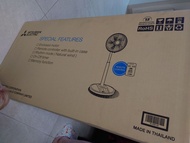 三菱重機 座地風扇 R30-HRU-white (有remote)