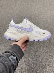Nike TC 7900 LX