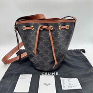 Celine賽琳 老花凱旋門抽繩水桶包 21年