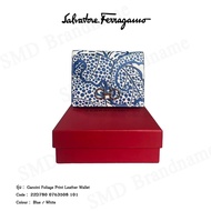 Salvatore Ferragamo กระเป๋าสตางค์ รุ่น Gancini Foliage Print Leather Wallet Code: 22D780 0763508 101