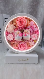 藍芽喇叭 Lulu豬 粉紅玫瑰 夜來香 索拉花 蝴蝶蘭 小夜燈 永生花 燈 玫瑰 保鮮花 花束 公仔花 繡球花 花 生日 禮物 情侶 閨蜜 畢業 結婚禮物 情人節禮物 母親節禮物  畢業禮物 畢業花 