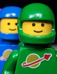 Lego minifigures  Classic Spaceman 綠色太空人