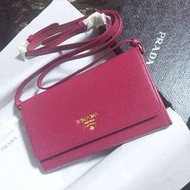 *NEW&LUX* Buy1get1🇫🇷authentic Prada wallet on strap Not wallet on chain WOC 銀包 小手袋 可拆帶 兩用 禮物