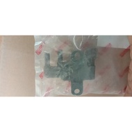 VALVE ASSY VACUUM SWITCHING W/BRACKET AYLA DAIHATSU 89470-BZ040-001