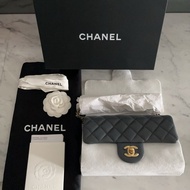 全新Chanel  23k金球大mini. 深灰