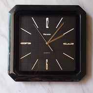 普 普 年 代 • 八角幾何 北歐風格 格紋亮黑塑料古董時鐘 掛鐘