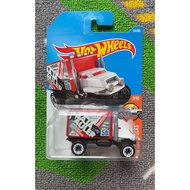 Hotwheels Baja Hauler