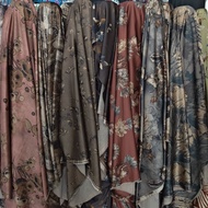 PREMIUM SILK SATIN FABRIC WITH ABSTRACT MOTIF - ABSTRACT MOTIF SATEN FABRIC - ABSTRACT MOTIF FABRIC 