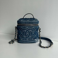 98新💙 保卡款 Chanel 香奈兒 牛仔手柄水桶包