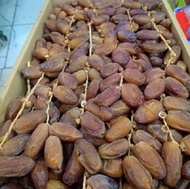 Kurma Tangkai Premium Tunisia PALMYRA per Dus 5 Kg Asli