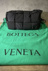 BV Bottega Veneta nylon 黑色尼龍 斜孭袋 Black padded tech cassette bag / cross body / shoulder bag
