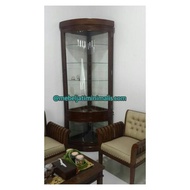 LEMARI SUDUT JATI - LEMARI KACA MINIMALIS - LEMARI HIAS RUANG TAMU