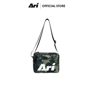 ARI INFINITE CAMO MINI MESSENGER BAG - DARK GREEN กระเป๋า สะพายข้าง อาริ INFINITE CAMO สีเขียว