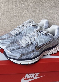 Nike Air Zoom Vomero 5 Photon Dust