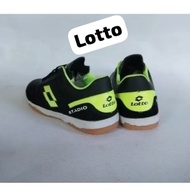 Lotto futsal shoes