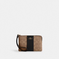 Coach CW854 Corner Zip Wristlet In Signature Canvas With Stripe (IMQRX) กระเป๋าคล้องมือผู้หญิง สี Im