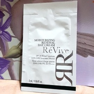 Revive 光采再生活膚日霜🍑2ml🍑麗膚再生 防曬霜 SPF30 光采再生活膚霜 光采再生活膚乳液 試用包