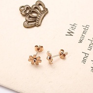 ! JJ titanium earrings imported stainless steel daisy flowerWanita daisy titanium earrings